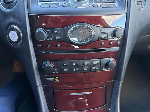 2016 INFINITI QX50 Base