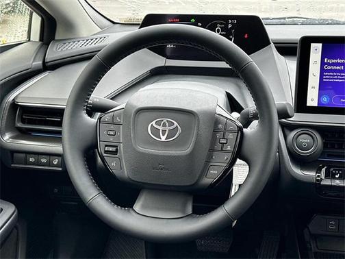 2025 Toyota Prius L