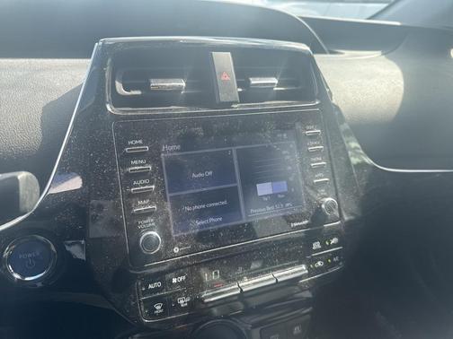 2021 Toyota Prius XLE