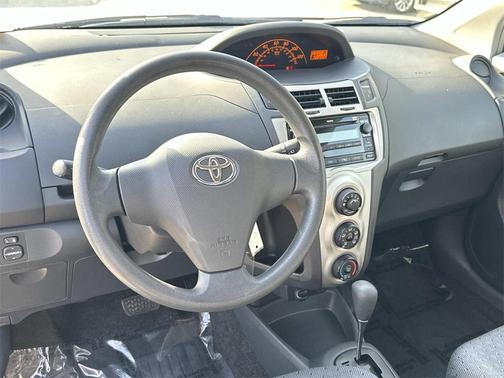 2009 Toyota Yaris Base