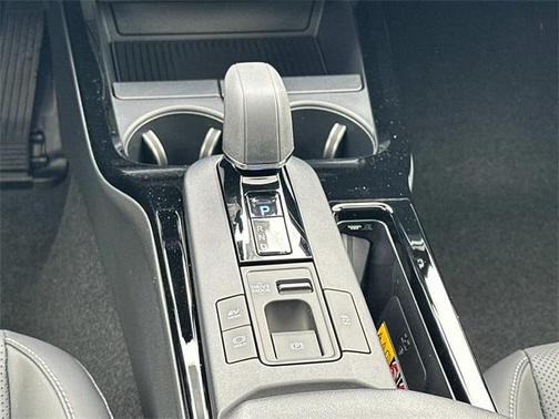 2025 Toyota Prius L