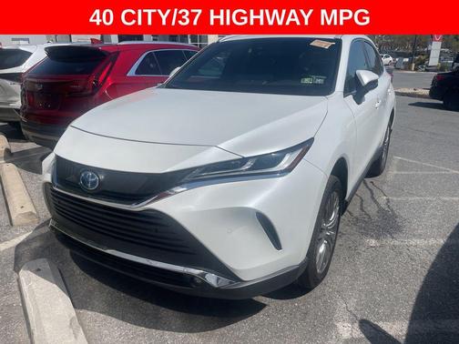 Wind Chill Pearl 2024 Toyota Venza XLE