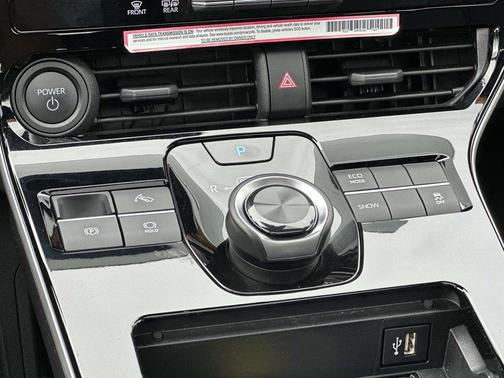 Wind Chill Pearl 2023 Toyota bZ4X XLE