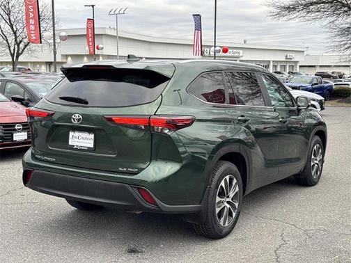 2024 Toyota Highlander XLE