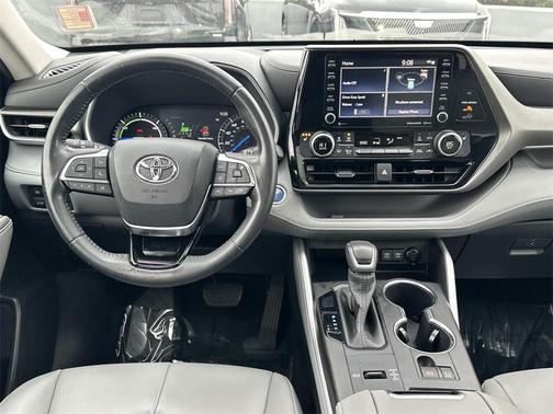2020 Toyota Highlander Hybrid XLE