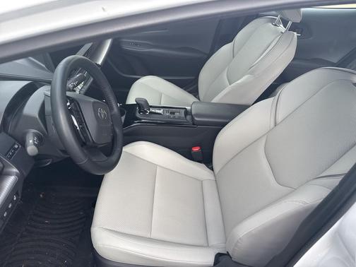 2024 Toyota Prius XLE