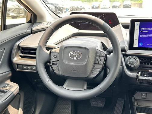 2025 Toyota Prius L