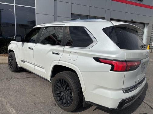 2025 Toyota Sequoia Capstone