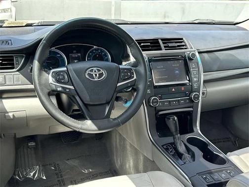2015 Toyota Camry Hybrid XLE