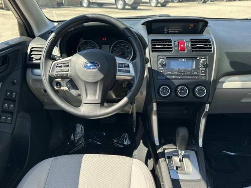 Jasmine Green Metallic 2014 Subaru Forester 2.5i Premium