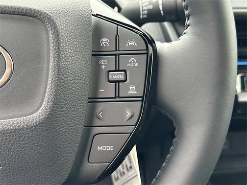 2025 Toyota Prius L