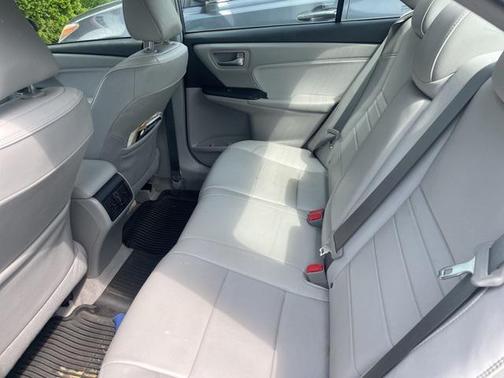 2017 Toyota Camry Hybrid XLE