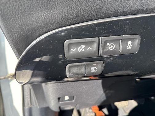 2017 Toyota Prius Four Touring