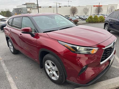 2022 Toyota Highlander Hybrid LE