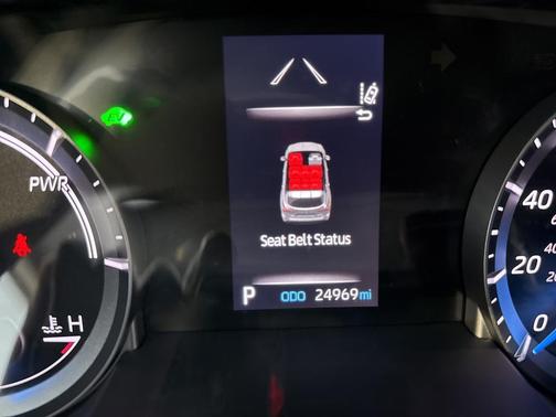 2022 Toyota Highlander Hybrid LE