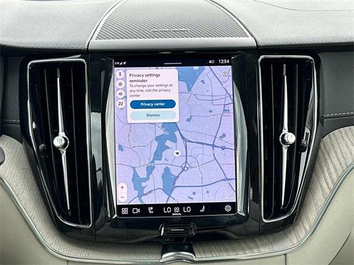 2022 Volvo XC60 B5 Inscription