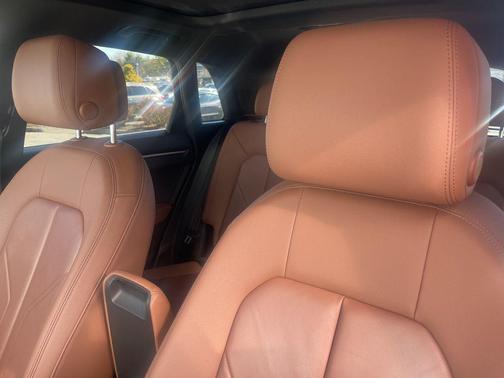 2020 Audi Q3 45 S line Premium