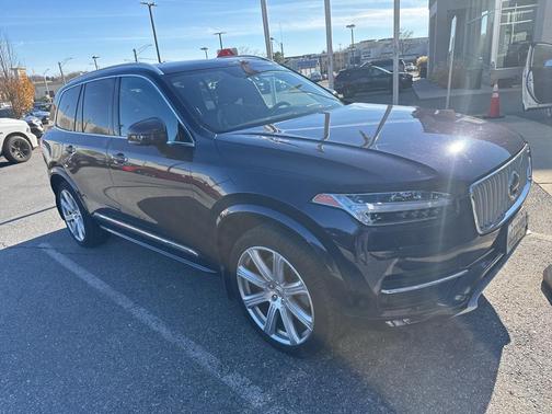2019 Volvo XC90 T6 Inscription