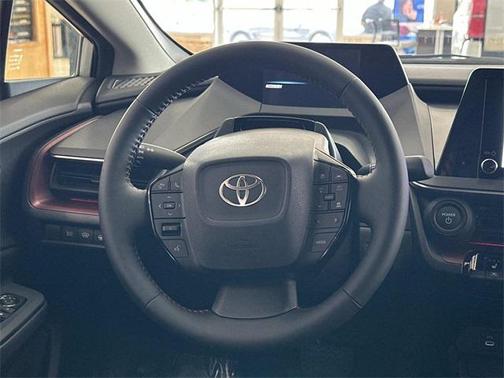 2025 Toyota Prius L