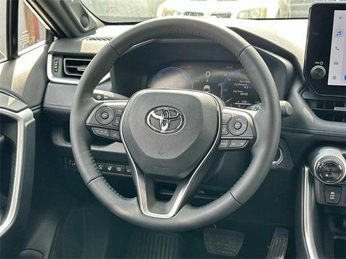 2025 Toyota RAV4 Hybrid SE