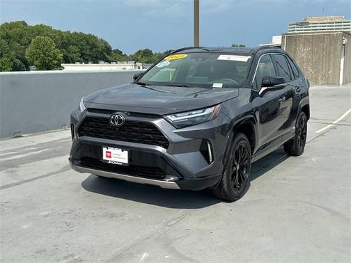 2025 Toyota RAV4 Hybrid SE