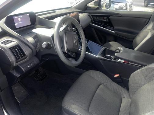 2025 Toyota bZ4X XLE