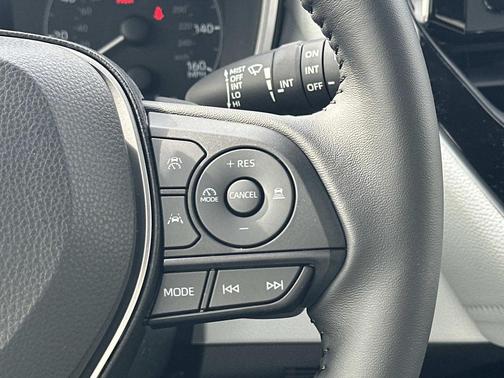 Classic Silver Metallic 2026 Toyota Corolla SE