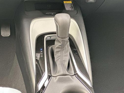 Classic Silver Metallic 2026 Toyota Corolla SE