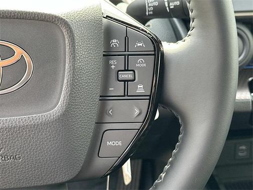 2025 Toyota Prius XLE