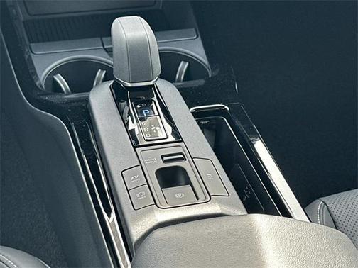 2025 Toyota Prius XLE