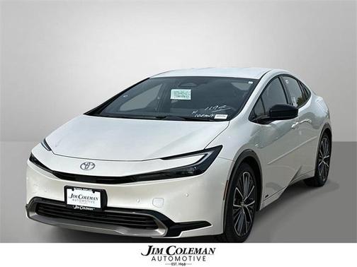 2025 Toyota Prius XLE