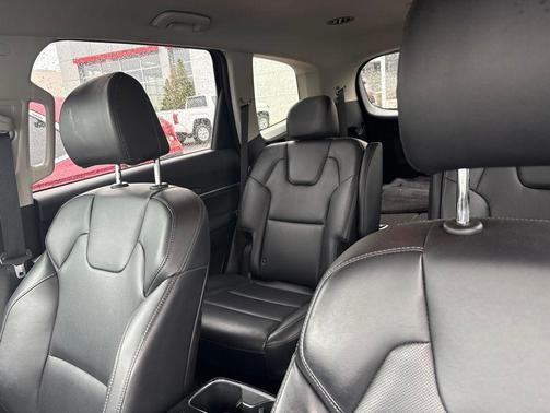 Gravity Gray 2023 Kia Telluride S