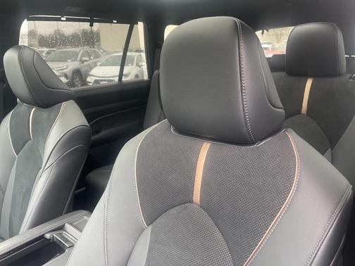 2025 Toyota Grand Highlander Hybrid Limited MAX