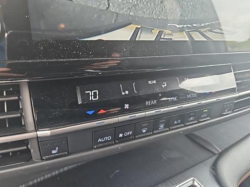 2022 Toyota Sienna XSE 7 Passenger