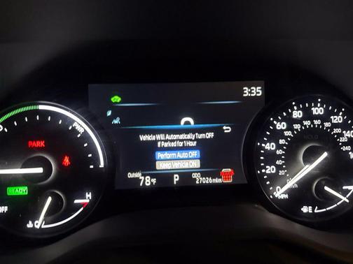 Wind Chill Pearl 2026 Toyota Sienna XLE