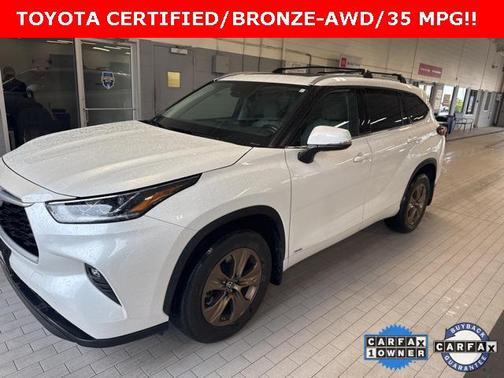 2022 Toyota Highlander Hybrid XLE