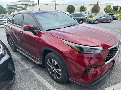 2023 Toyota Highlander Hybrid XLE