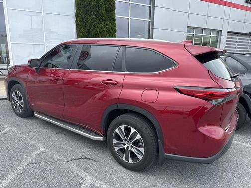 2023 Toyota Highlander Hybrid XLE