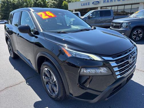 Super Black 2024 Nissan Rogue SV