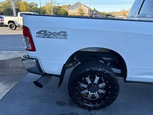 2021 RAM 2500 Tradesman Crew Cab 4x4 6'4' Box
