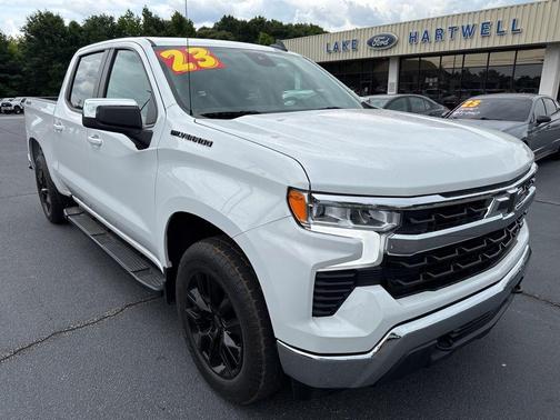 Summit White 2023 Chevrolet Silverado 1500 LT