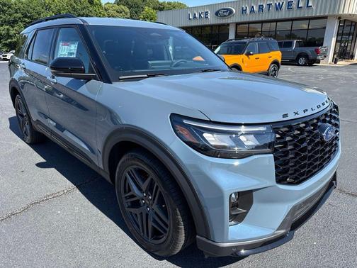 Vapor Blue Metallic 2026 Ford Explorer ST