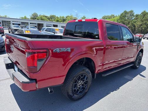 Ruby Red Metallic Tinted Clearcoat 2026 Ford F-150 XLT
