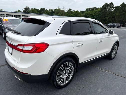 White Platinum Metallic Tri-Coat 2016 Lincoln MKX Reserve