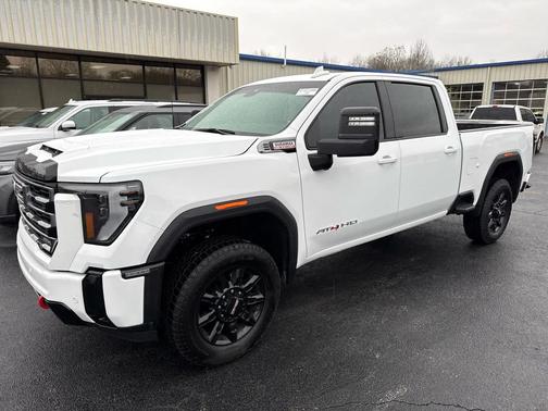2025 GMC Sierra 2500 AT4
