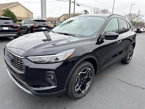 2026 Ford Escape Platinum