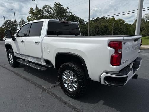 2024 Chevrolet Silverado 2500 High Country