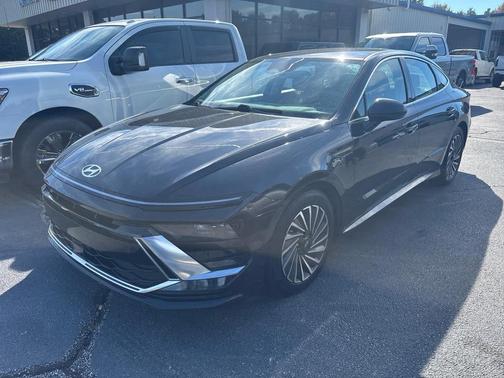 2024 Hyundai SONATA Hybrid SE