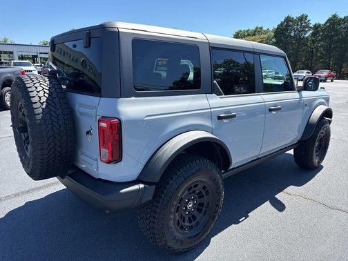 Avalanche Gray 2026 Ford Bronco Big Bend
