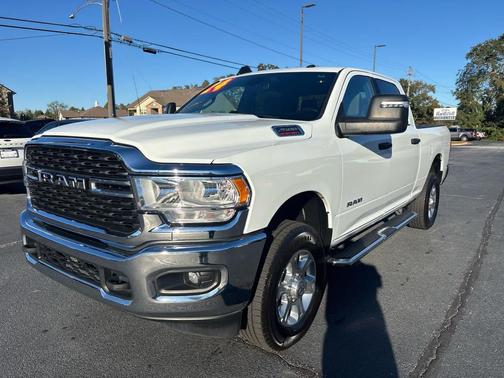 2024 RAM 2500 Big Horn Crew Cab 4x4 6'4' Box